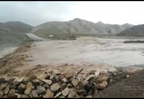 راه ارتباطی ۶۰ روستای کوهدشت قطع شد